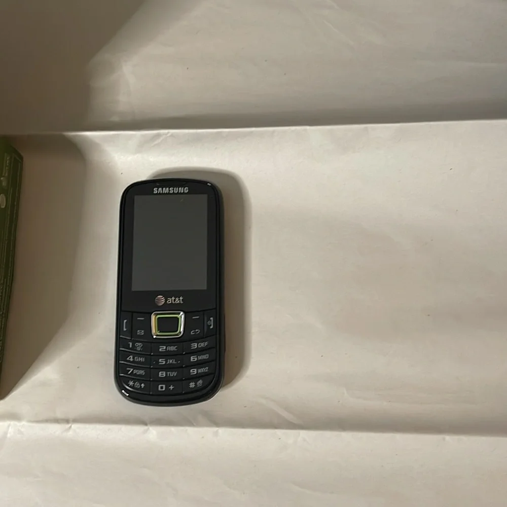 Like new pre-owned Samsung Evergreen AT&T Mobile Phone